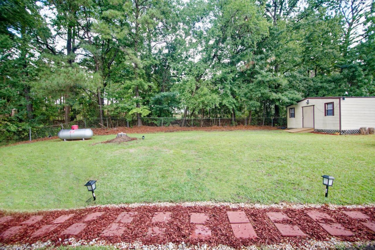 Pine Forest Zen Cottage - 10 Min To Fort Bragg Fayetteville Ngoại thất bức ảnh